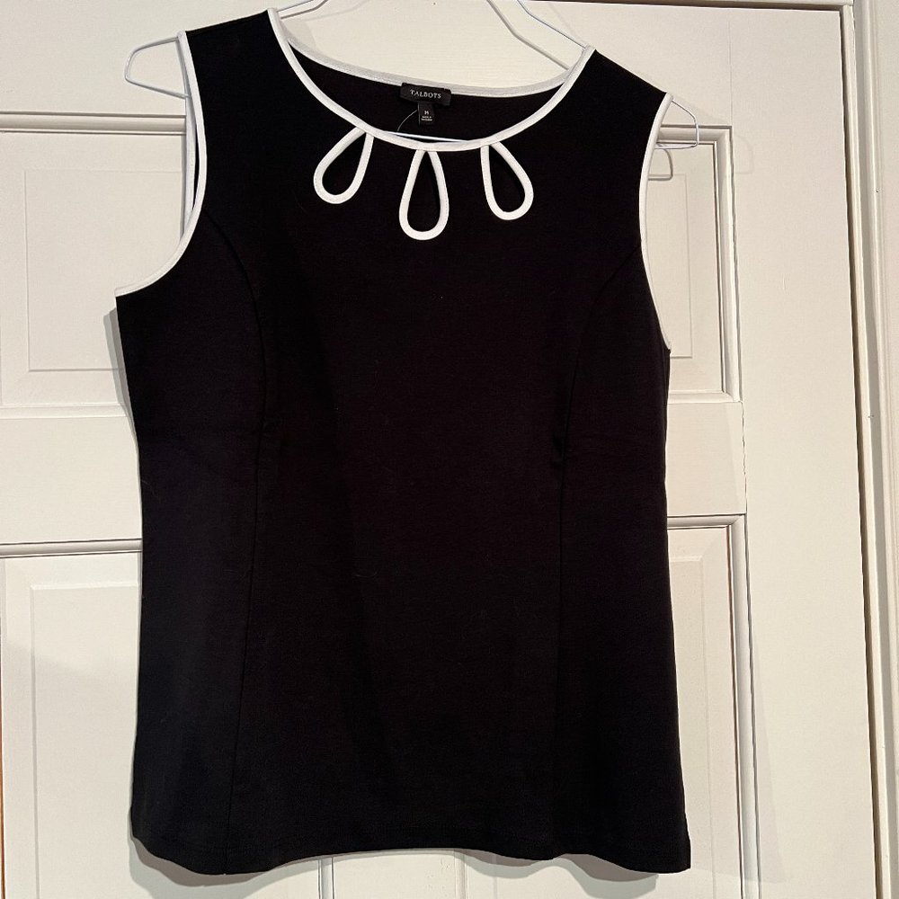Talbots black and white shell with cutouts size Medium NWT